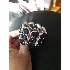 Black and gunmetal stretch bracelet